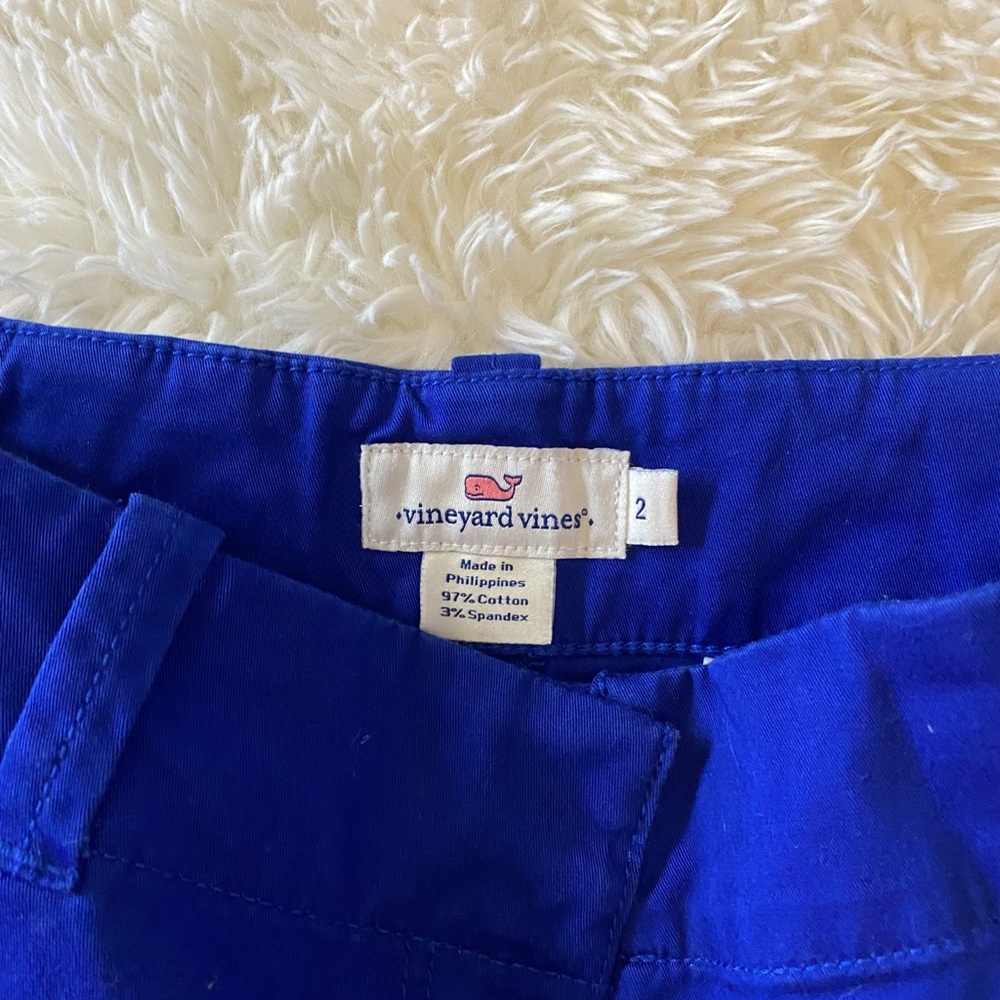 Vineyard Vines Shorts - Picture 2 of 3